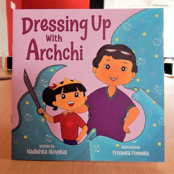 Dressing Up With Archchi -